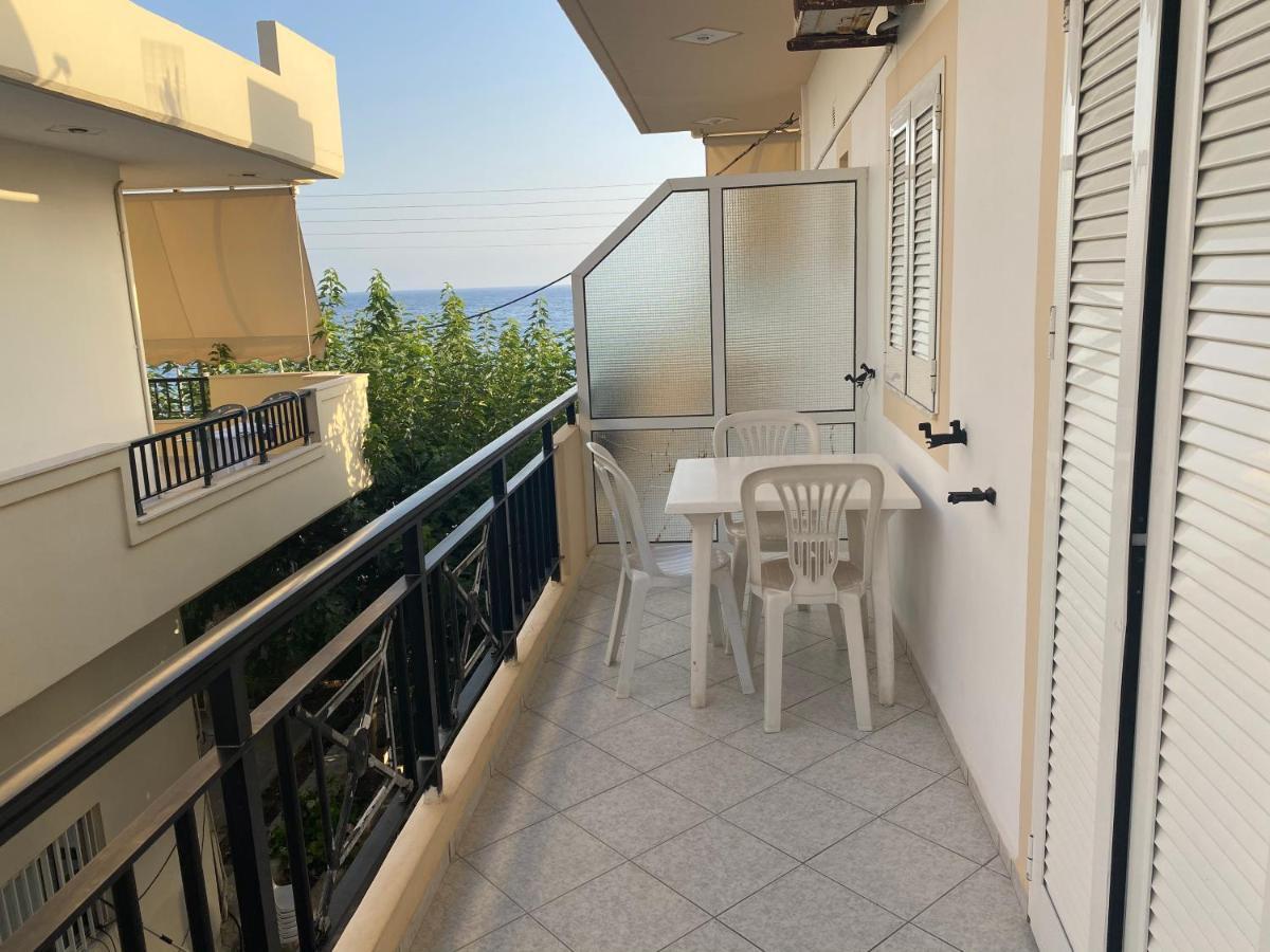 Sindonia Beach Apartment'S Psari Forada Exteriér fotografie